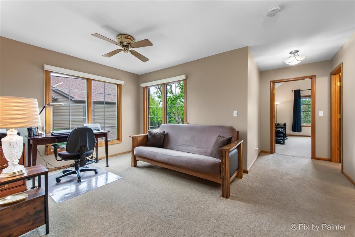 26W036 Klein Creek Drive, Winfield, IL 60190