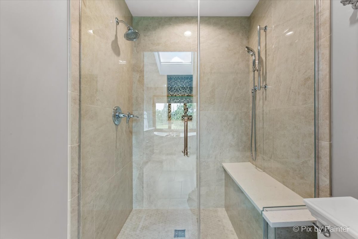 26W036 Klein Creek Drive, Winfield, IL 60190