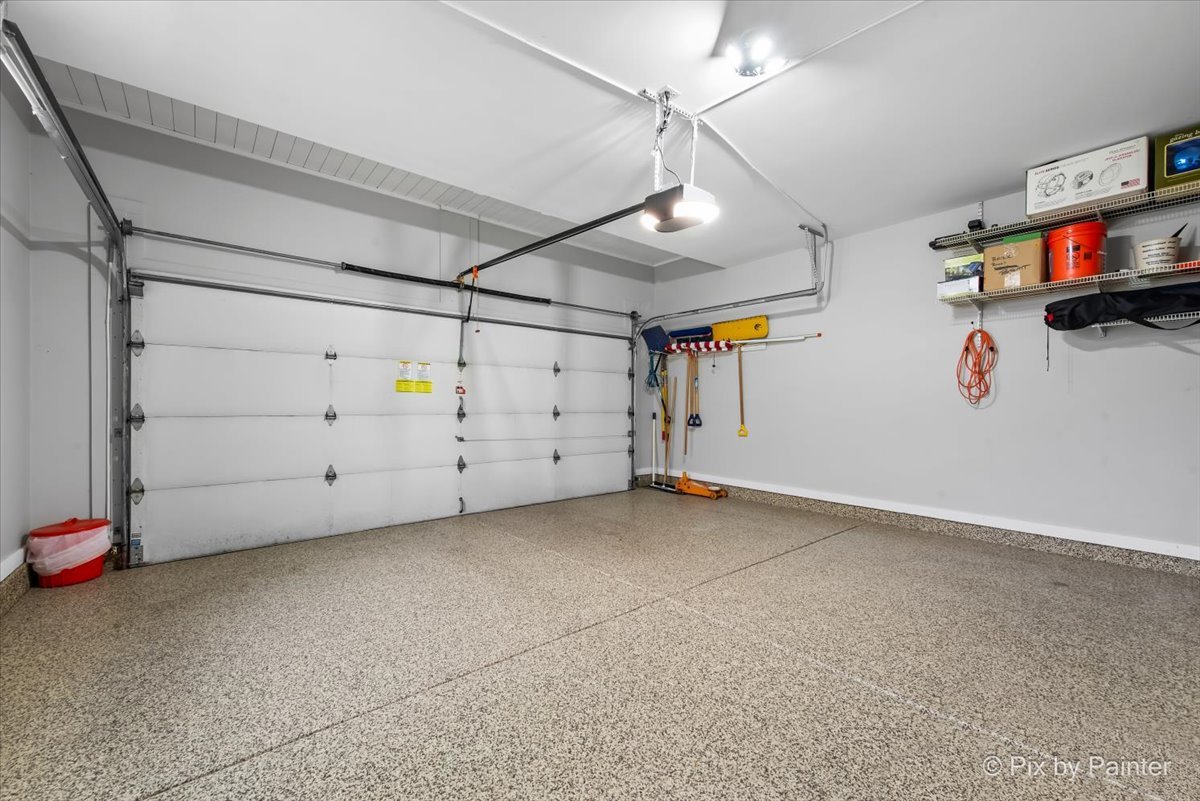 26W036 Klein Creek Drive, Winfield, IL 60190