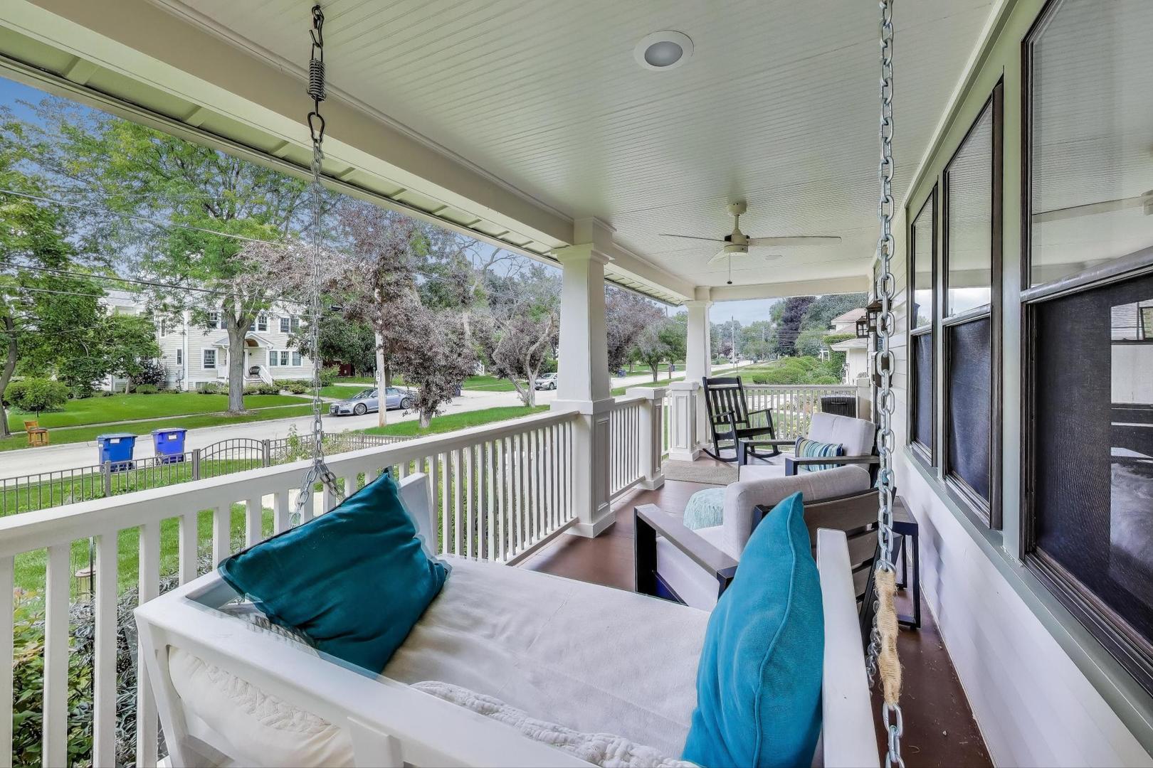 408 E Evergreen Street, Wheaton, IL 60187