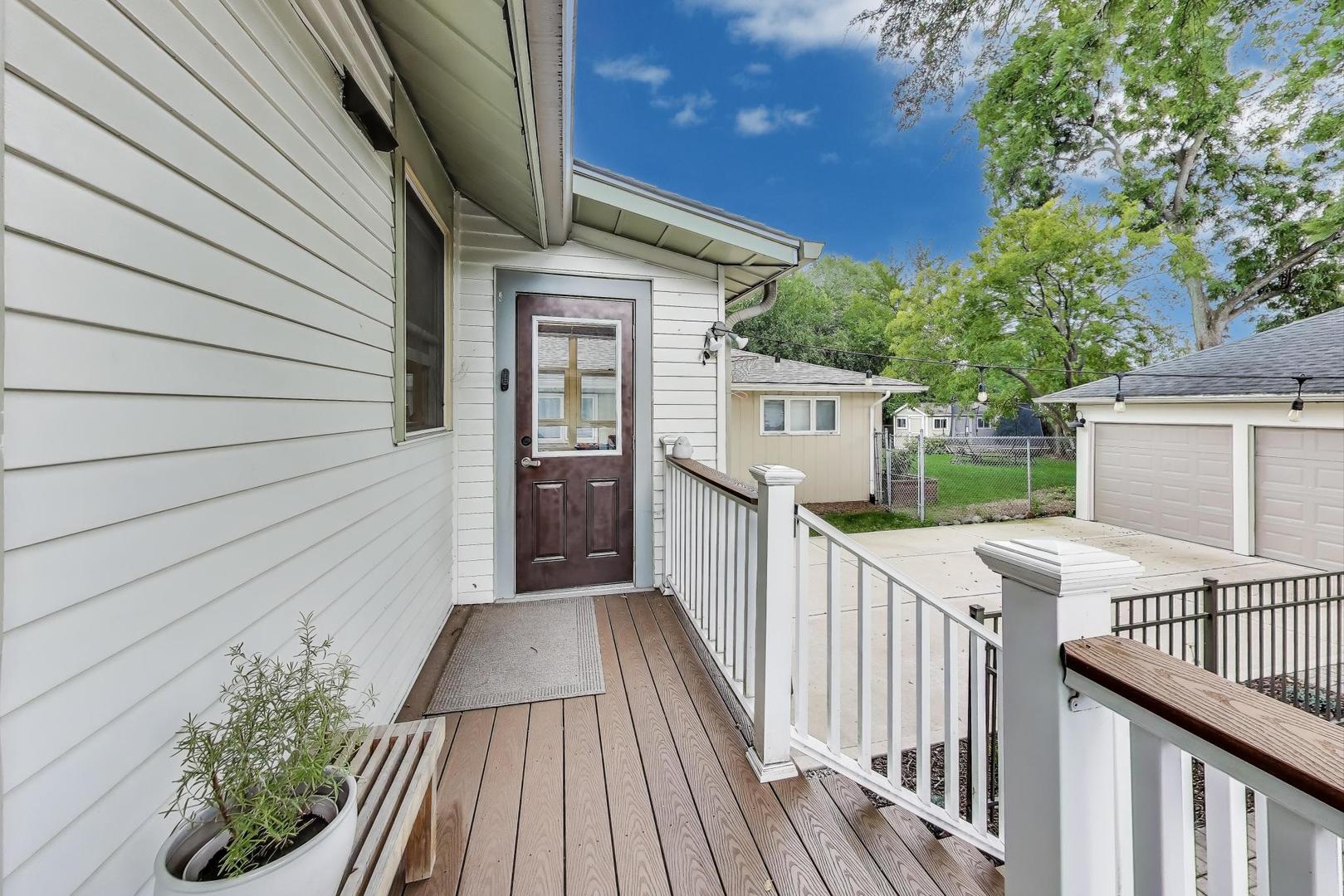 408 E Evergreen Street, Wheaton, IL 60187