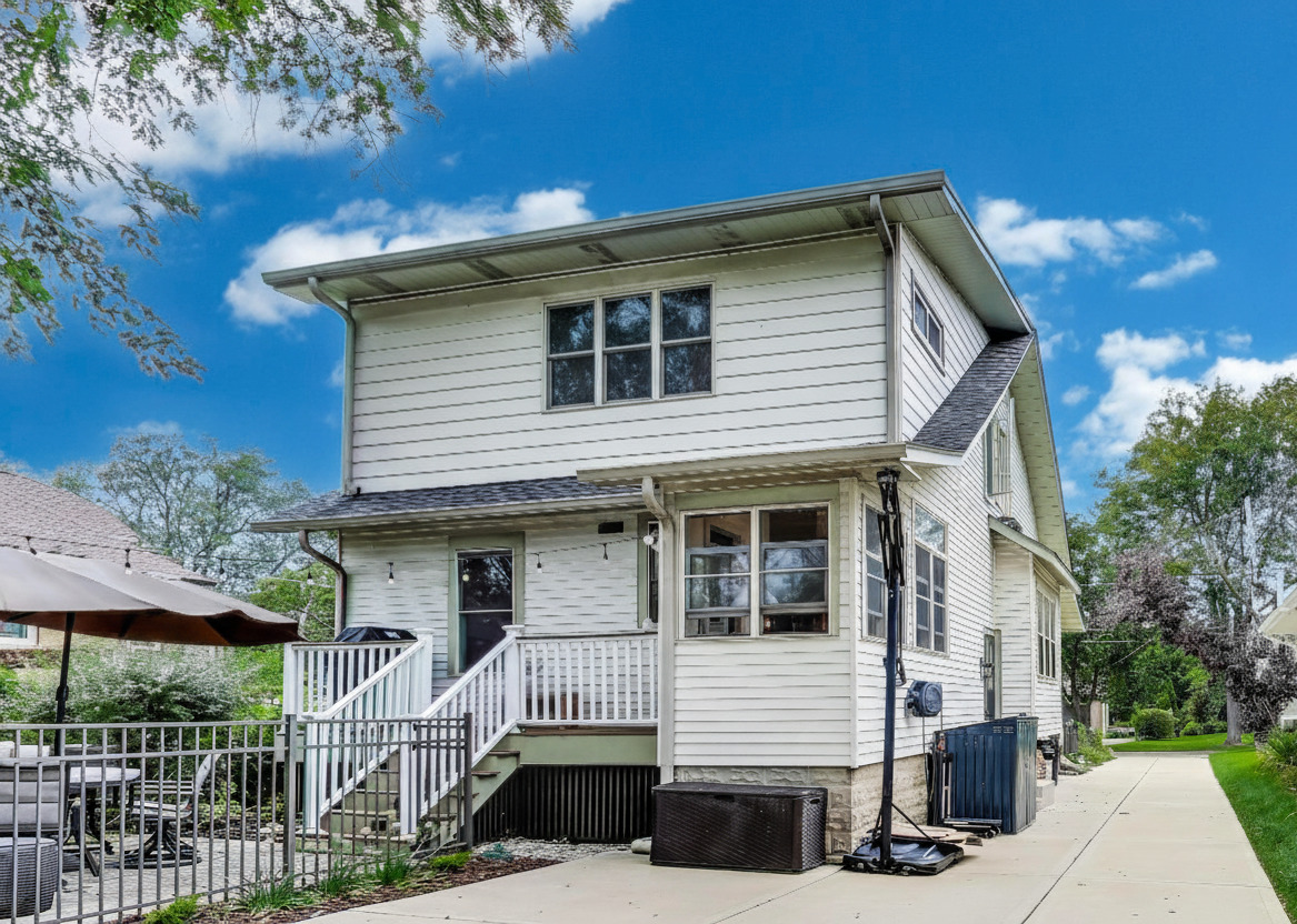 408 E Evergreen Street, Wheaton, IL 60187