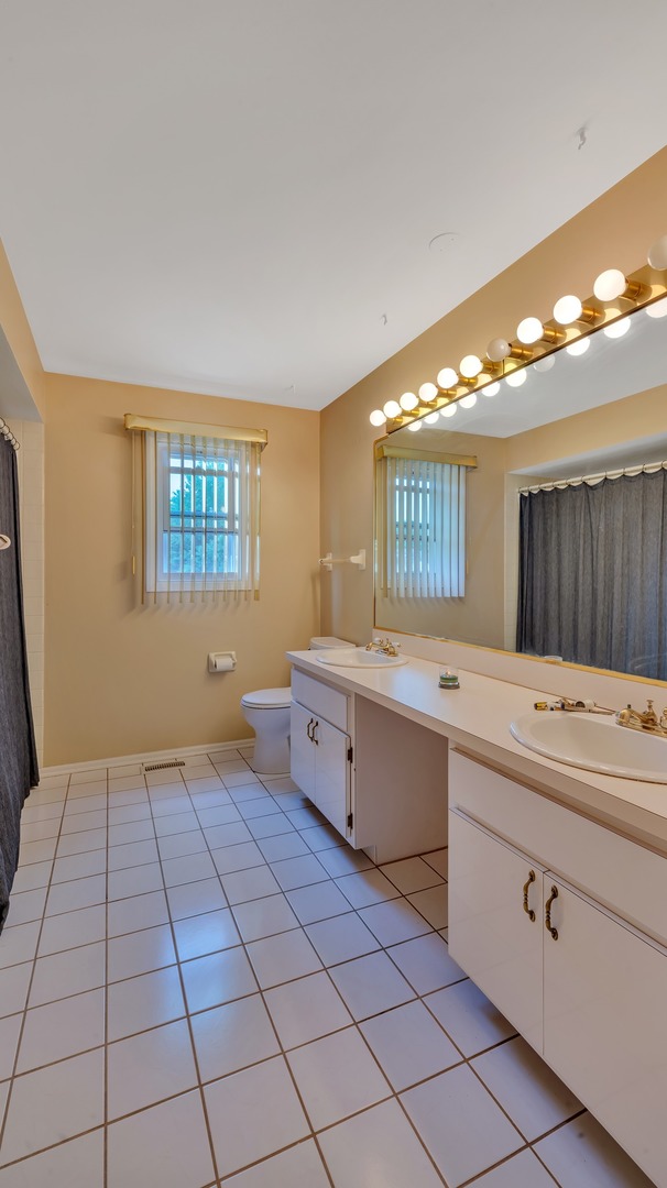 15630 Aris Court, Orland Park, IL 60462