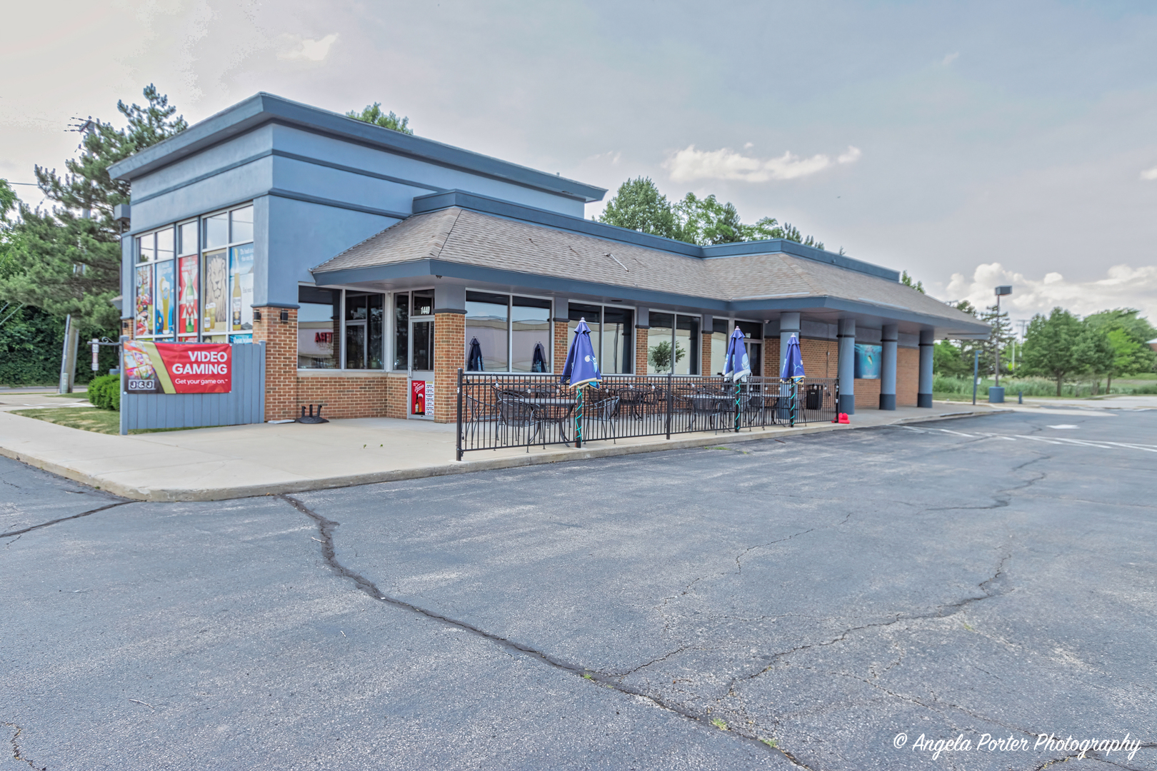 1440 E Grand Avenue, Lindenhurst, IL 60046