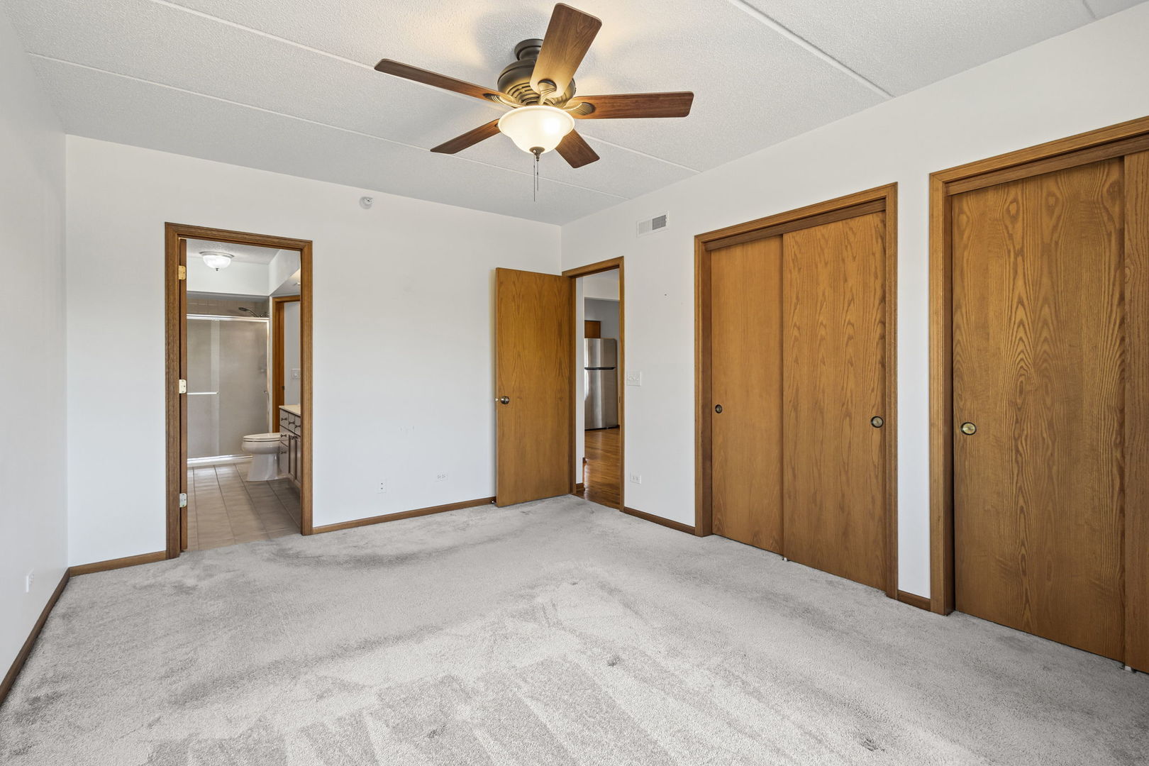 201 N Vail Avenue #305, Arlington Heights, IL 60004