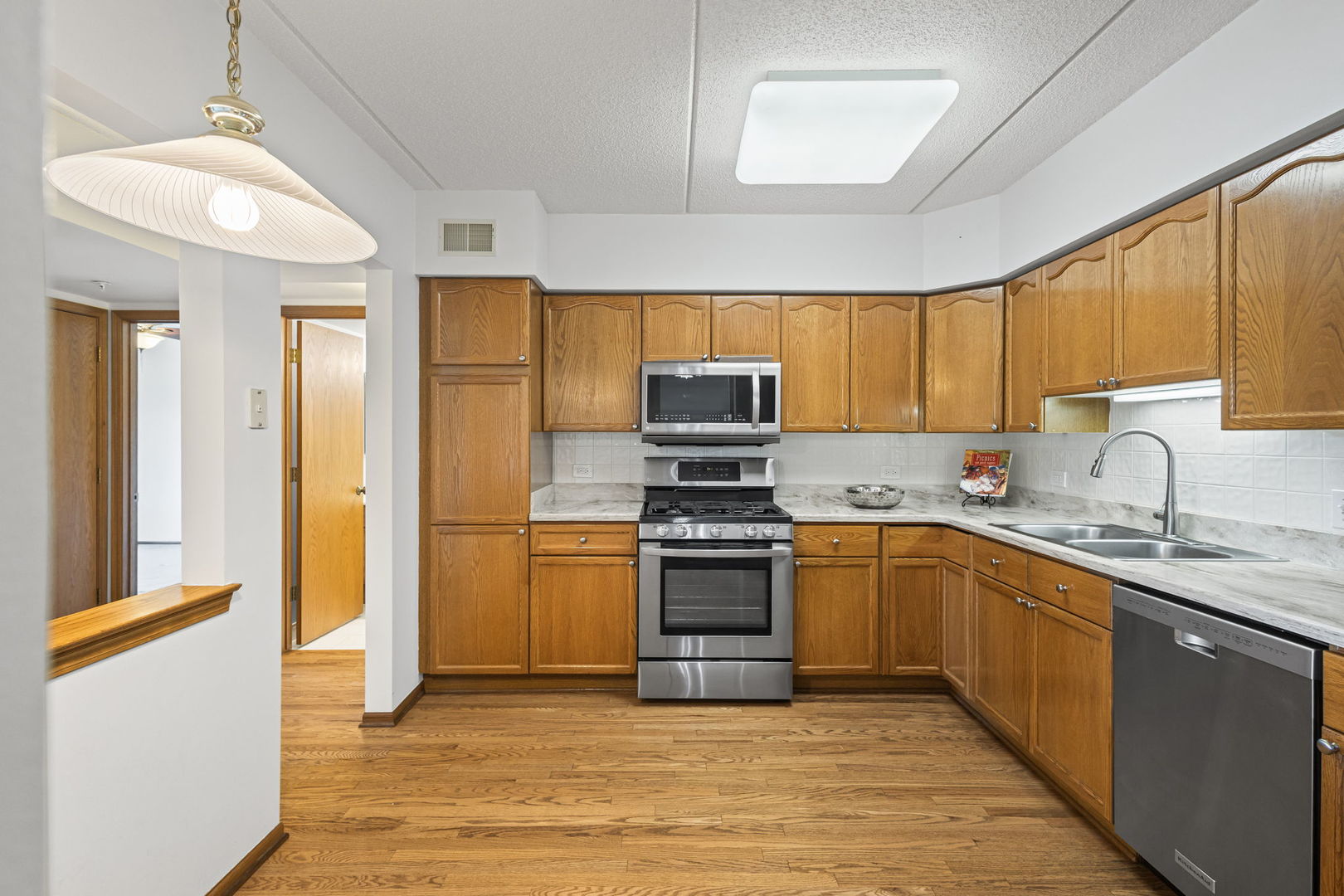 201 N Vail Avenue #305, Arlington Heights, IL 60004