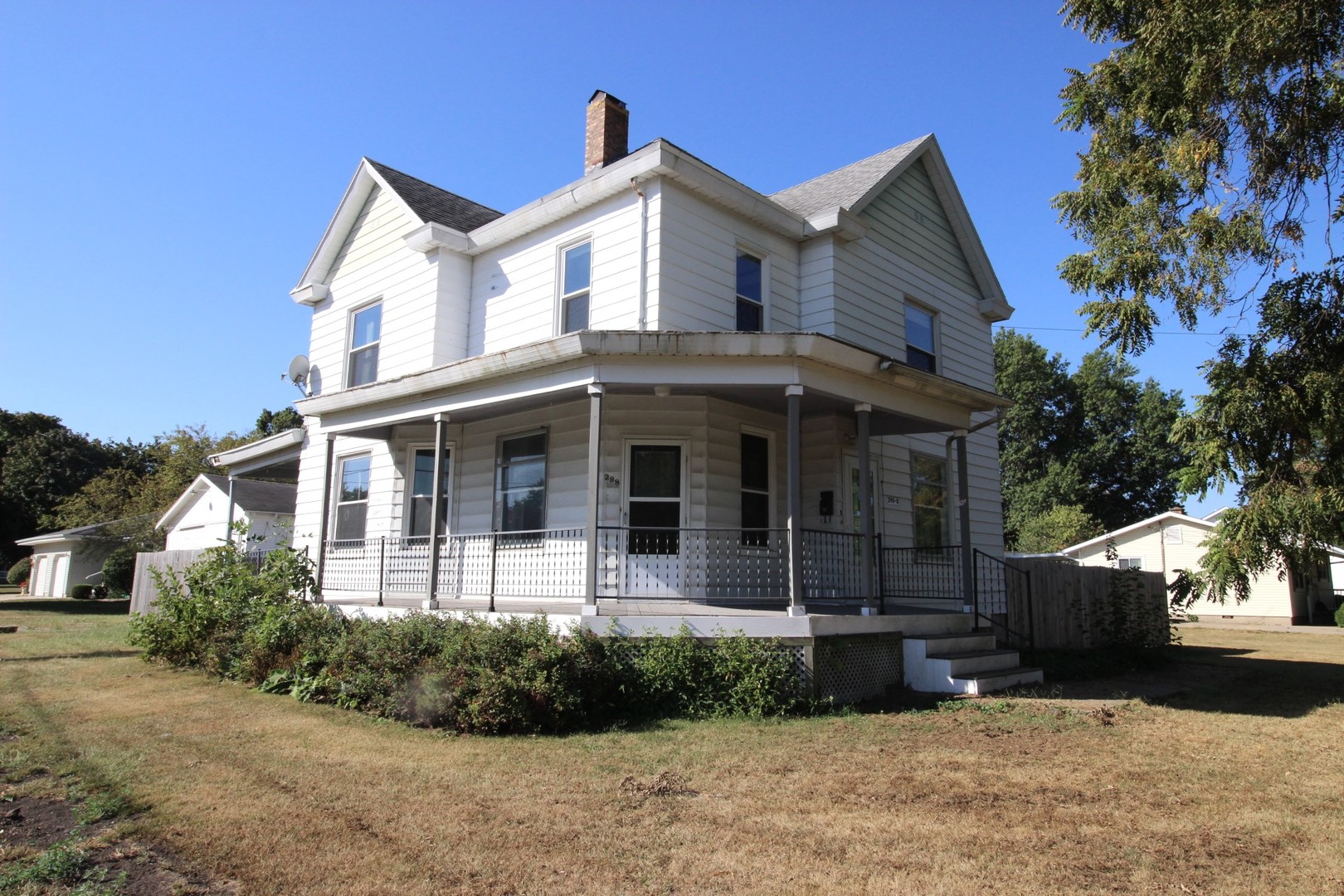 298 N Adams Street, El Paso, IL 61738