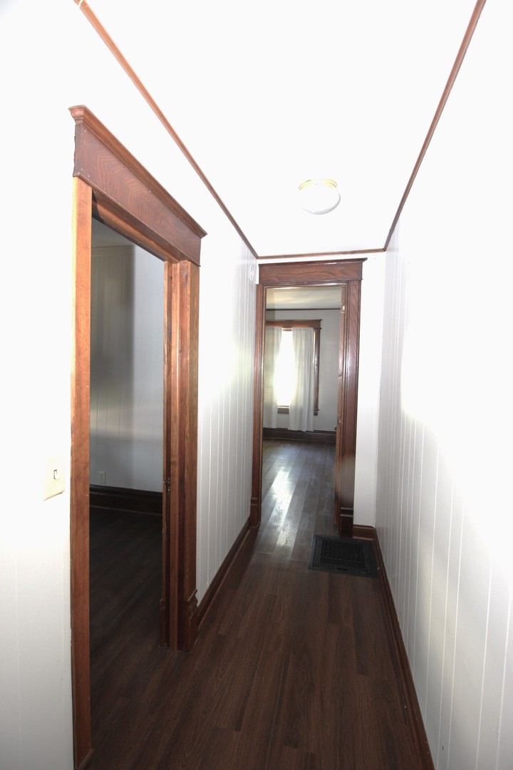 298 N Adams Street, El Paso, IL 61738