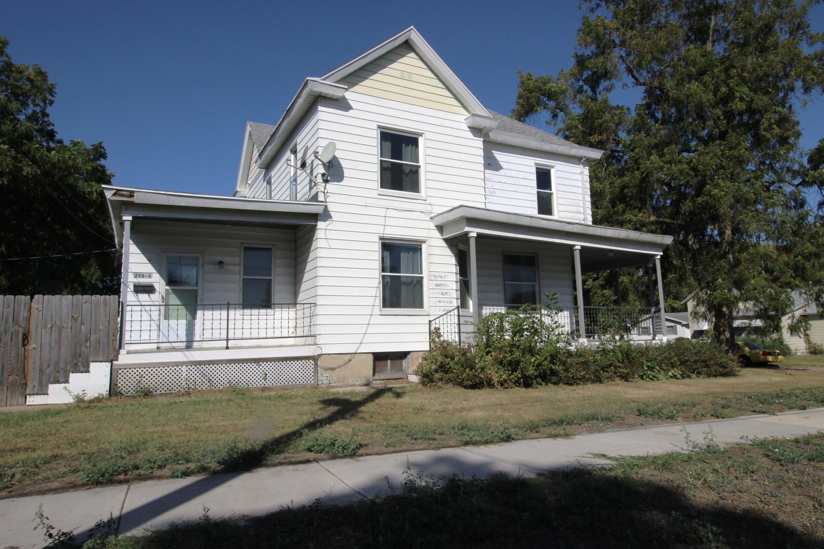 298 N Adams Street, El Paso, IL 61738