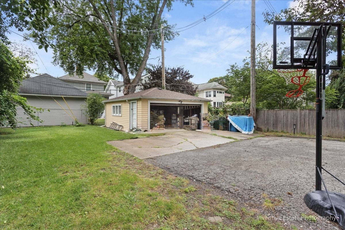 430 S La Grange Road, La Grange, IL 60525