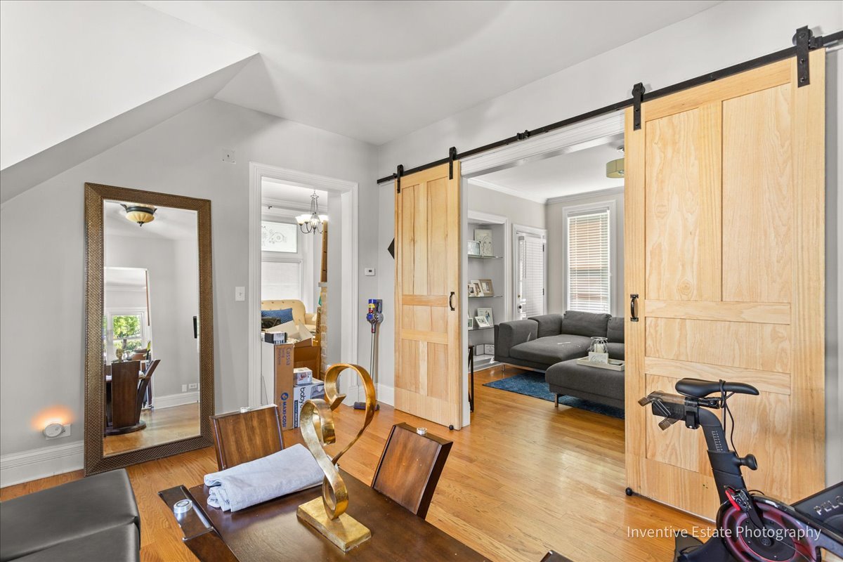 430 S La Grange Road, La Grange, IL 60525