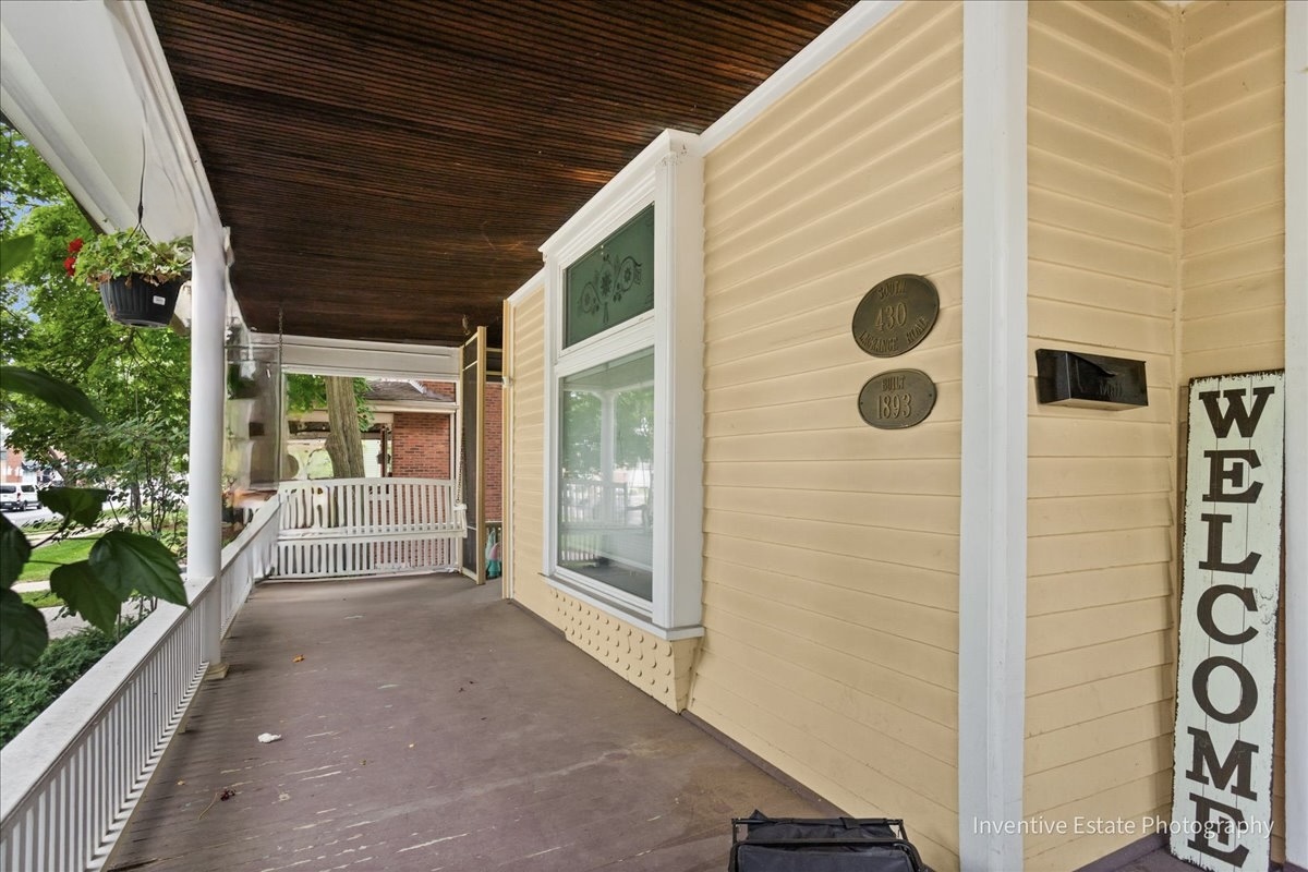 430 S La Grange Road, La Grange, IL 60525