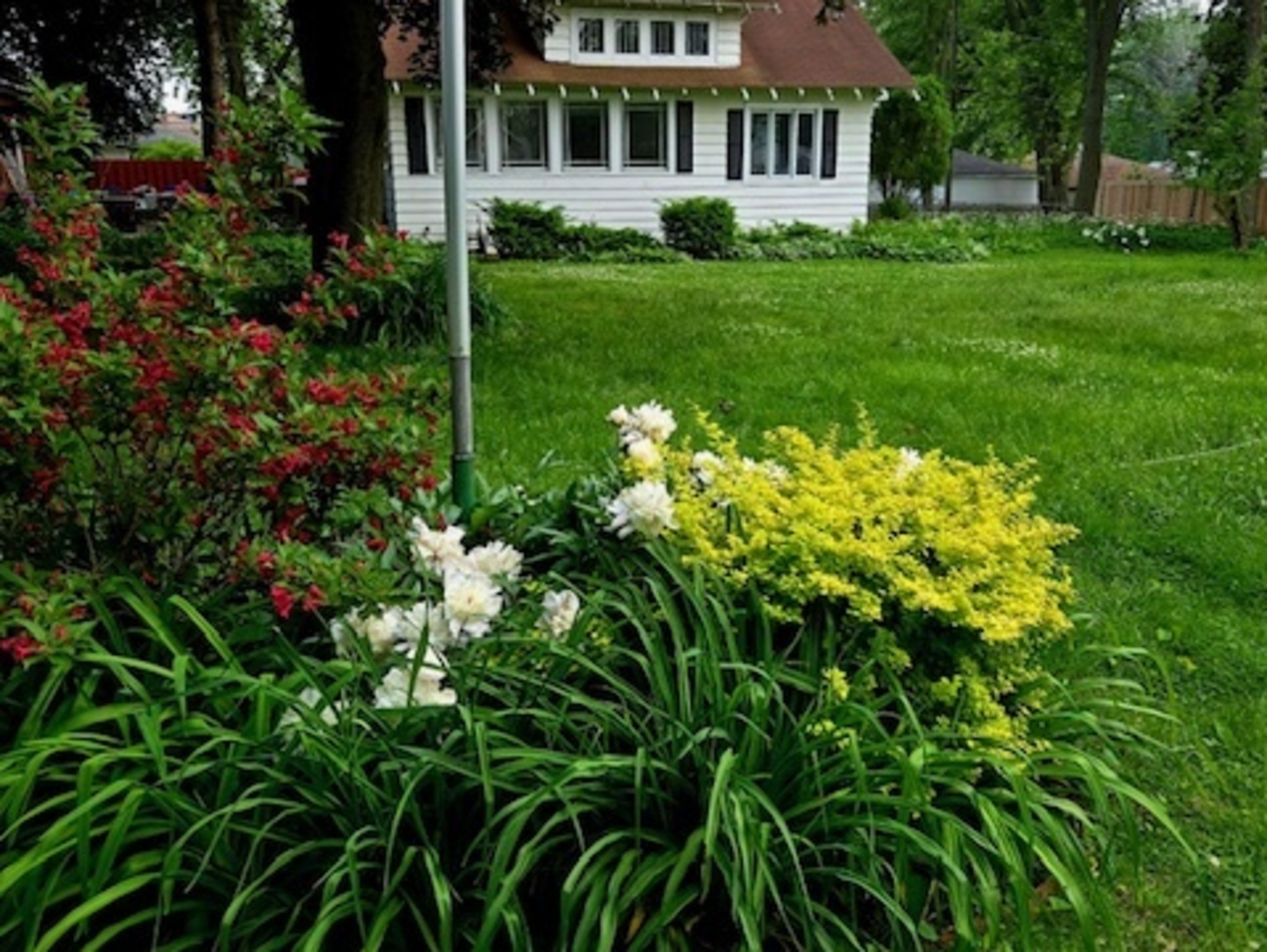 425 E Park Street, Mundelein, IL 60060