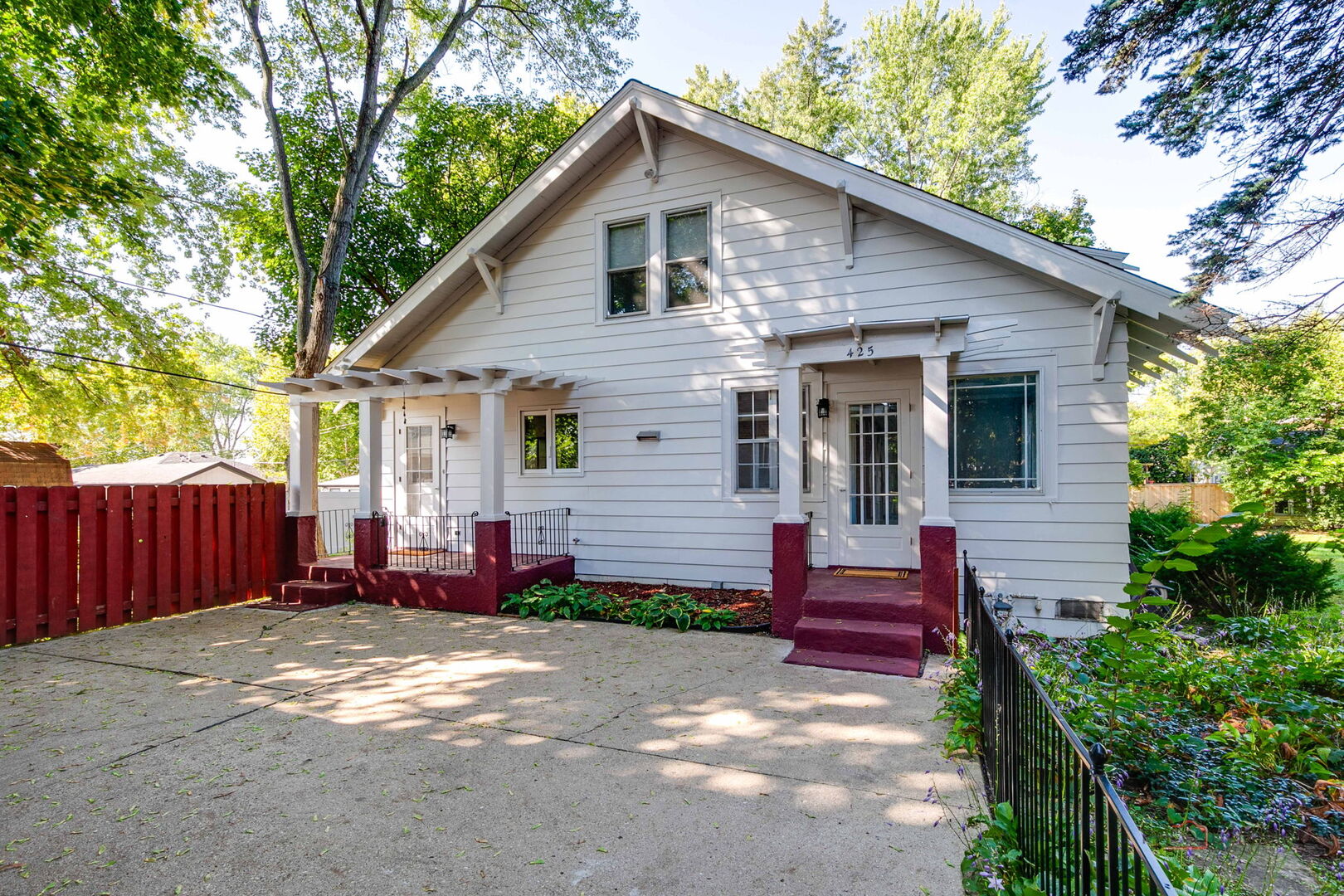 425 E Park Street, Mundelein, IL 60060