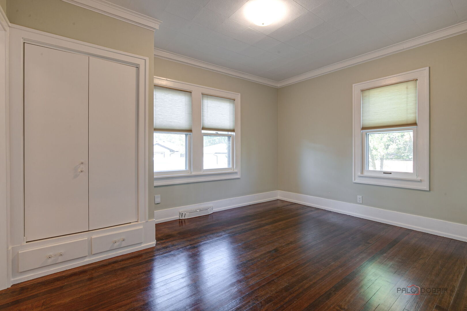 425 E Park Street, Mundelein, IL 60060