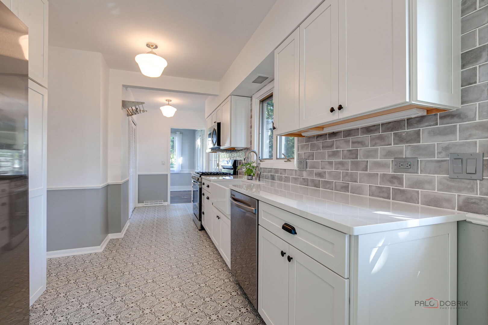 425 E Park Street, Mundelein, IL 60060