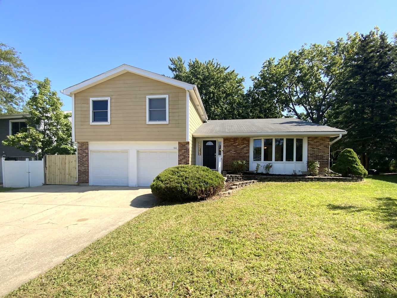 166 Cheyenne Court, Bolingbrook, IL 60440