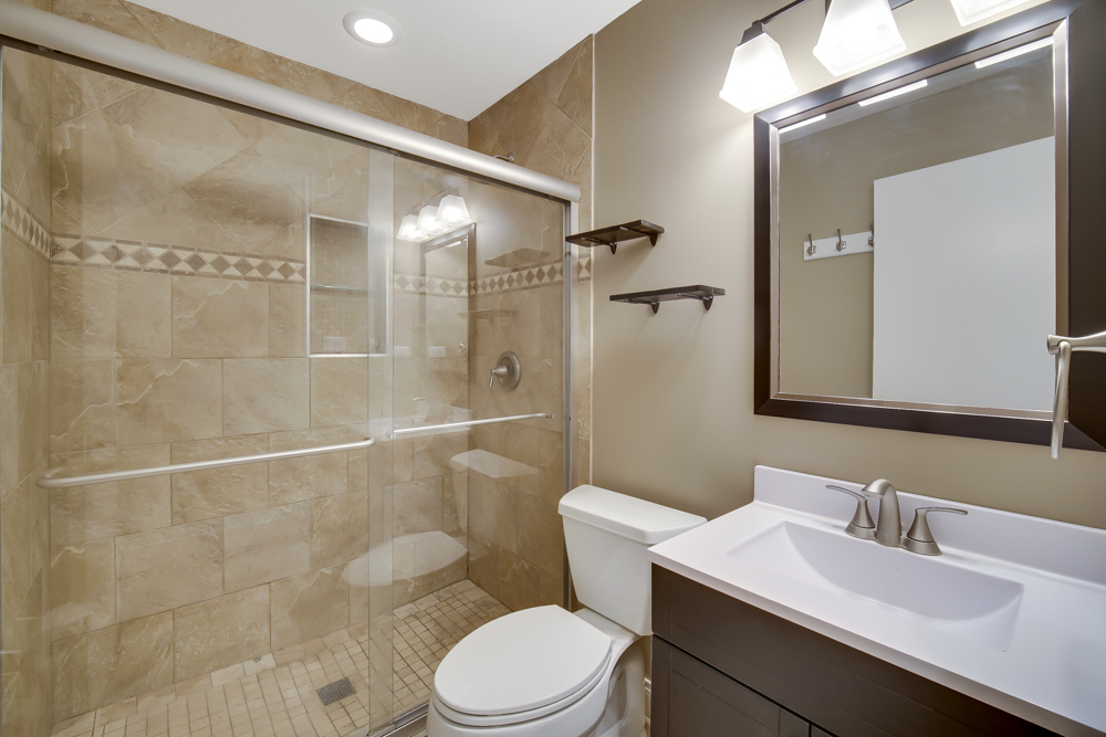 879 E Holly Way, Palatine, IL 60074
