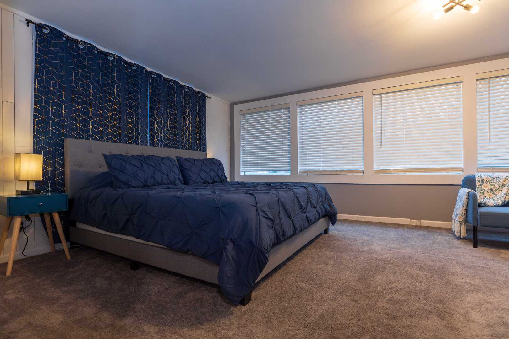 634 N Walnut Street, South Elgin, IL 60177