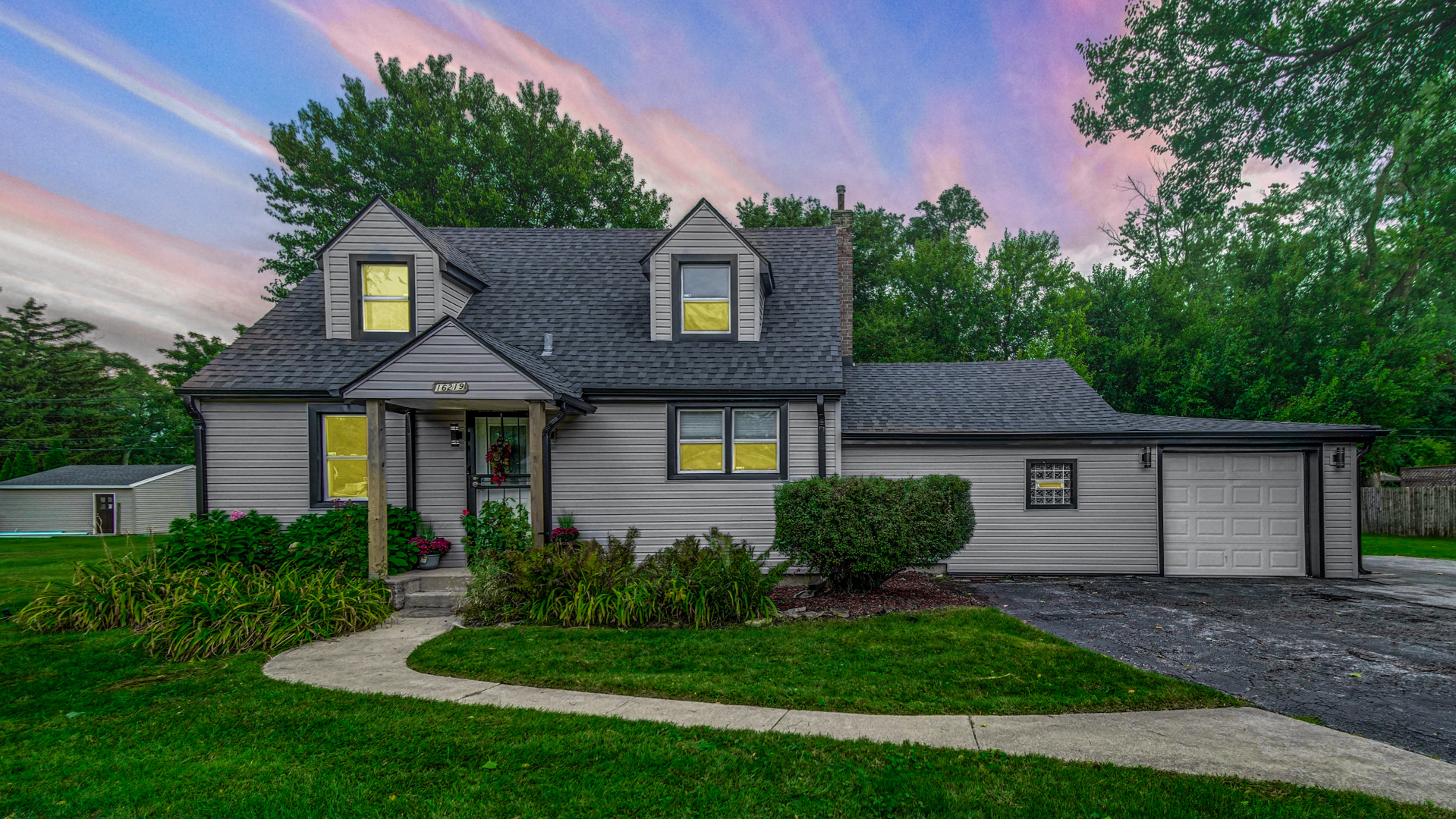 16219 Turner Avenue, Markham, IL 60428