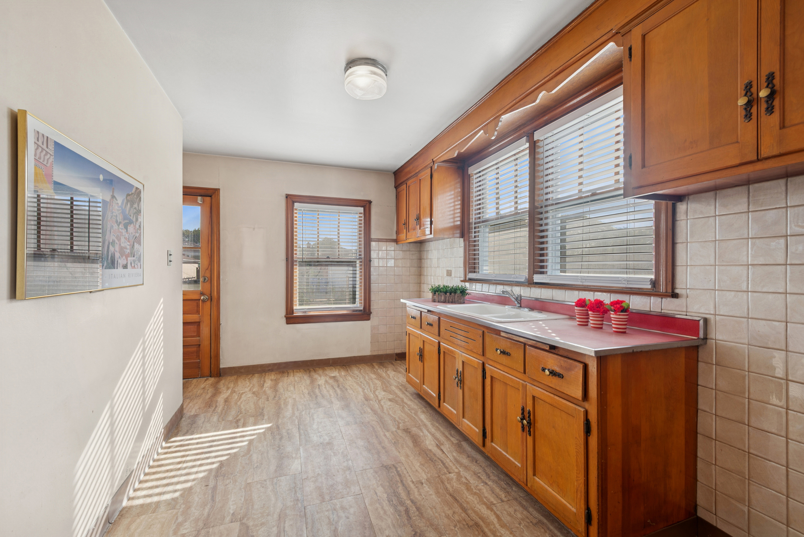 3315 N Ozark Avenue, Chicago, IL 60634