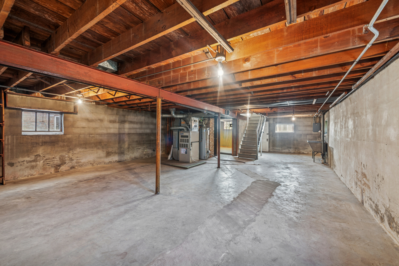 3315 N Ozark Avenue, Chicago, IL 60634