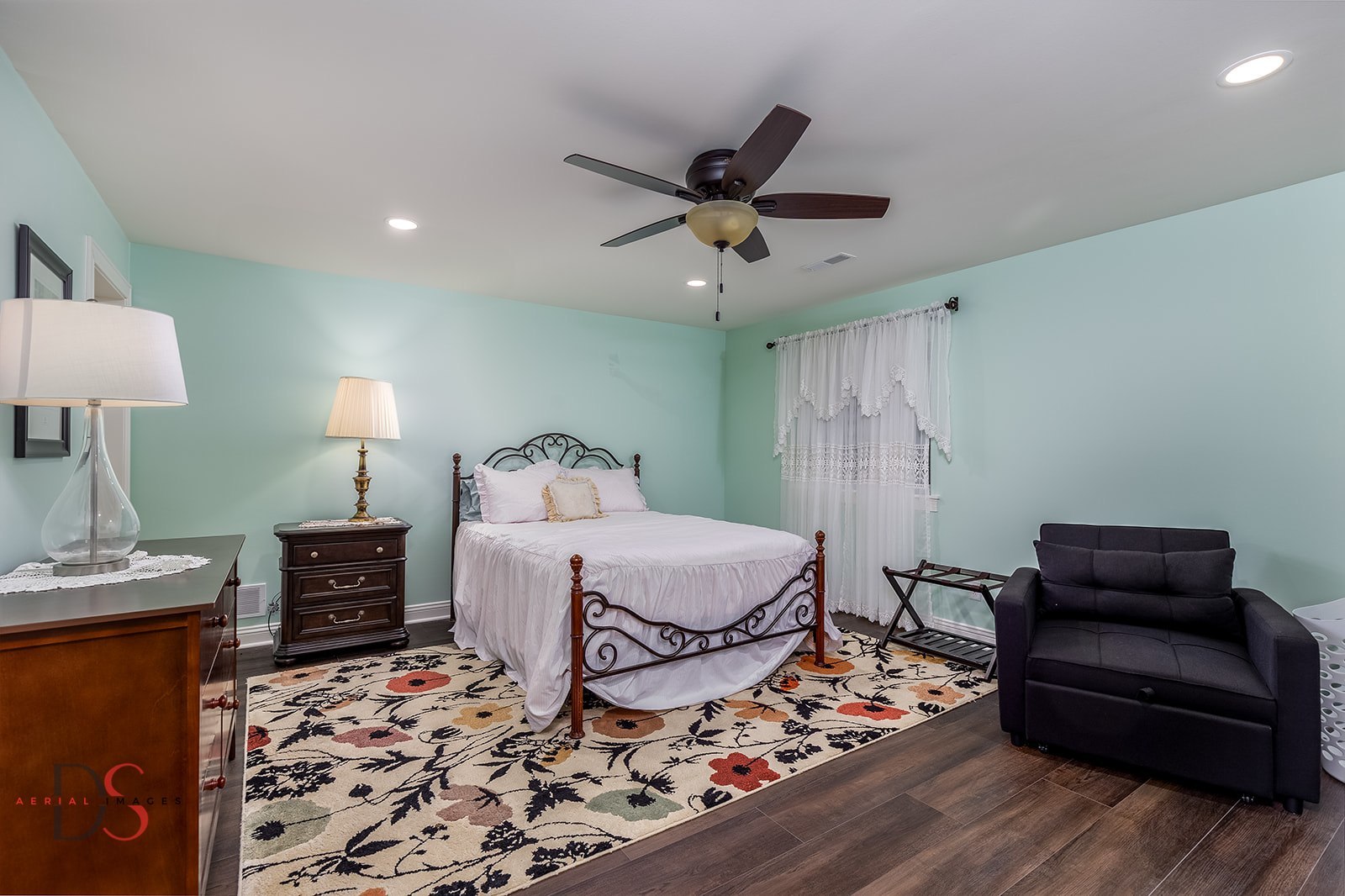1403 Shaws Lane, Ottawa, IL 60350