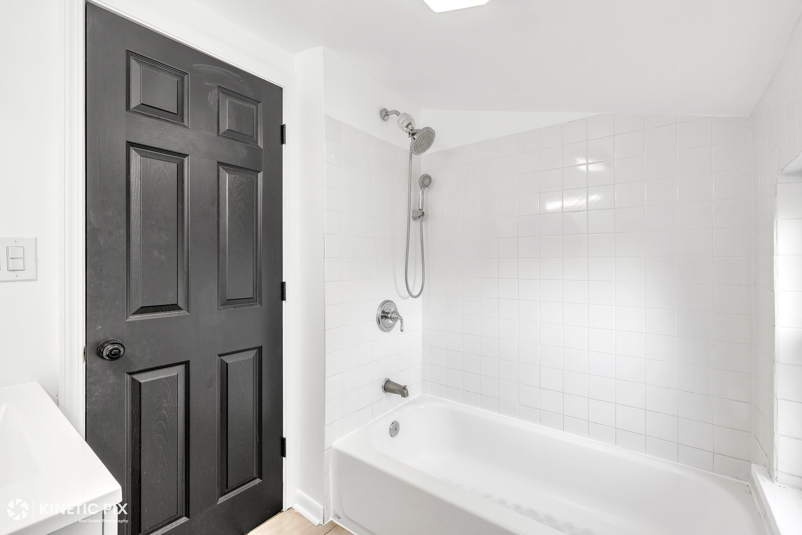 8617 S Lowe Avenue, Chicago, IL 60620