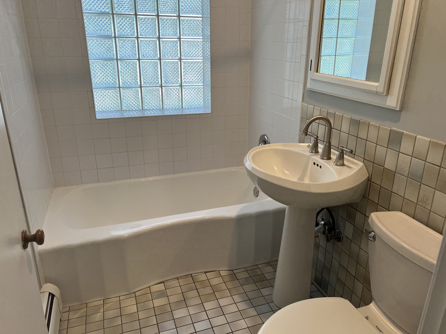 416 E Division Street, Itasca, IL 60143