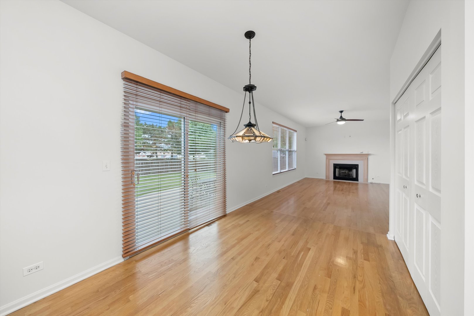 11661 S Derby Lane, Plainfield, IL 60585