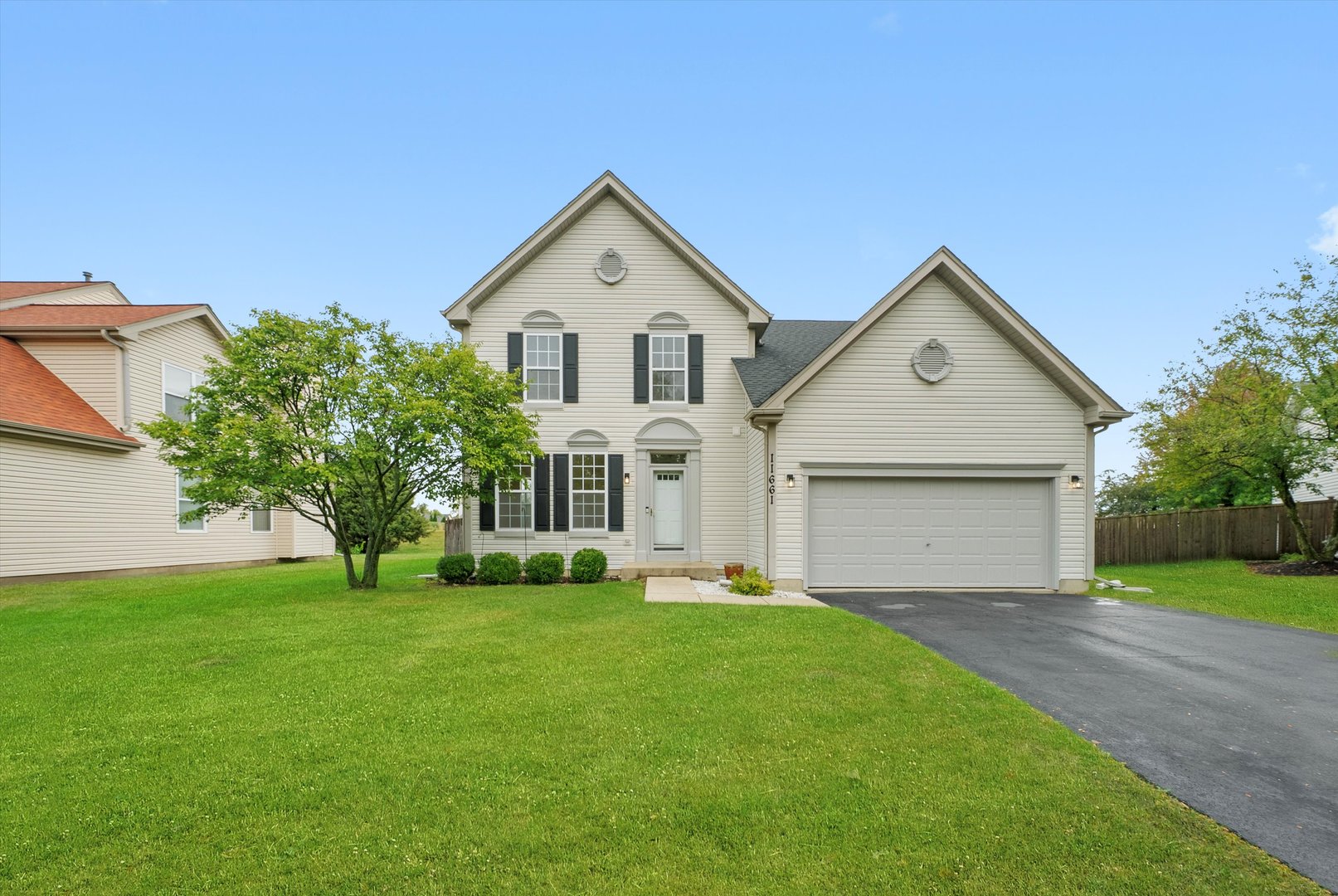 11661 S Derby Lane, Plainfield, IL 60585