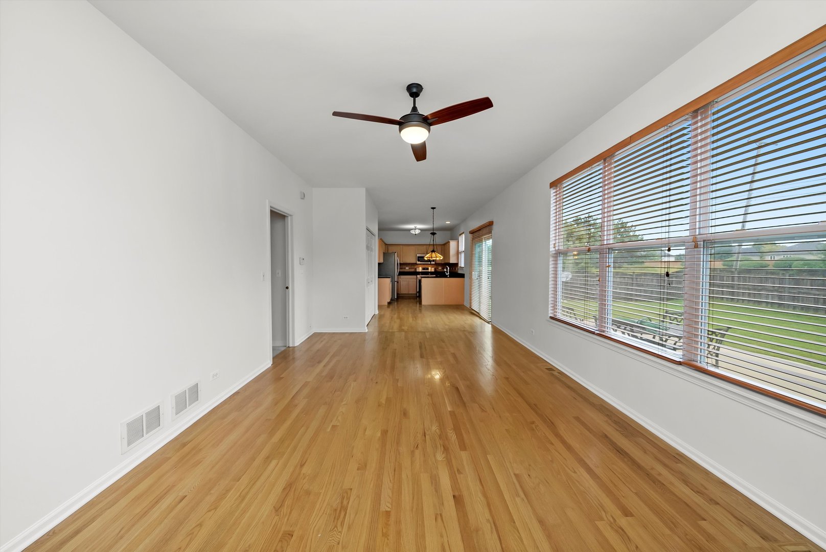 11661 S Derby Lane, Plainfield, IL 60585