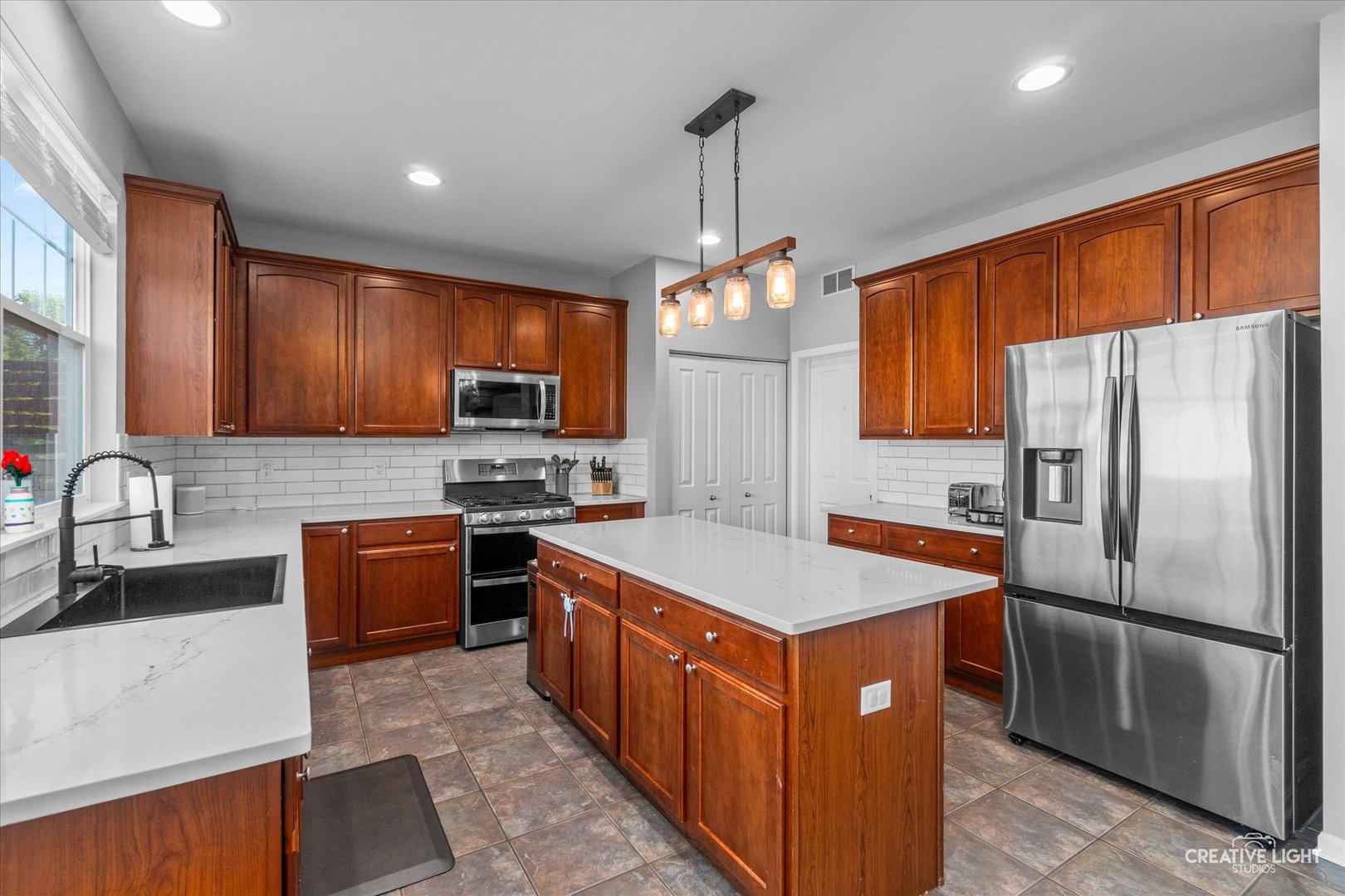 12802 Grande Poplar Circle, Plainfield, IL 60585