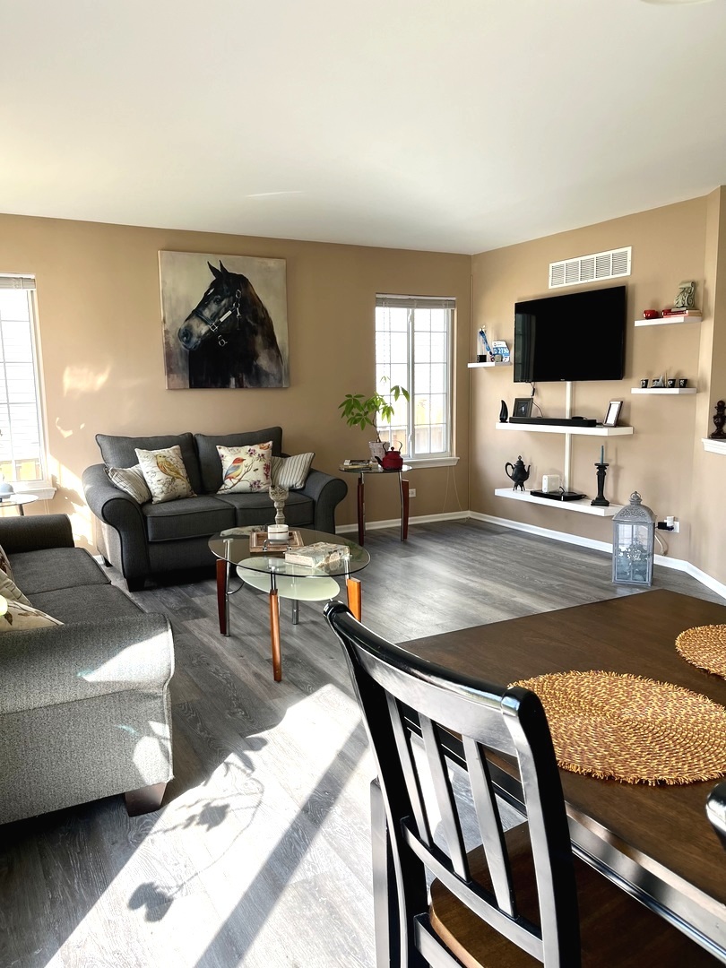 1003 Plaintain Drive, Joliet, IL 60431