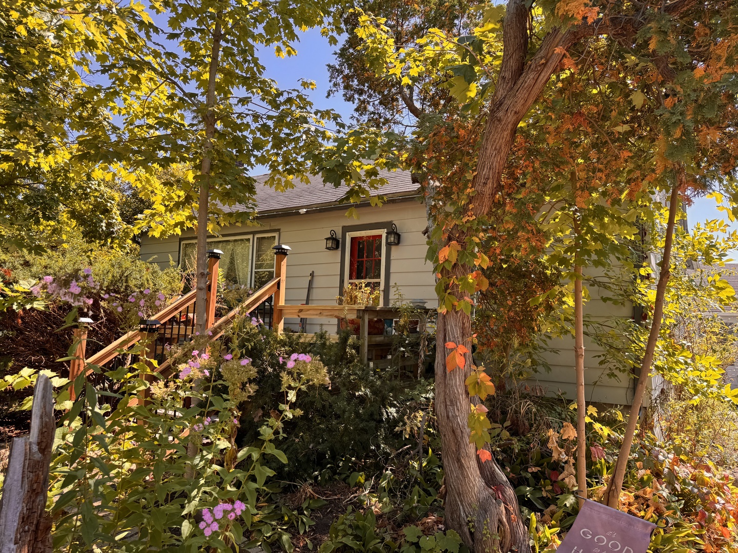 2061 W Buckley Road, Green Oaks, IL 60048