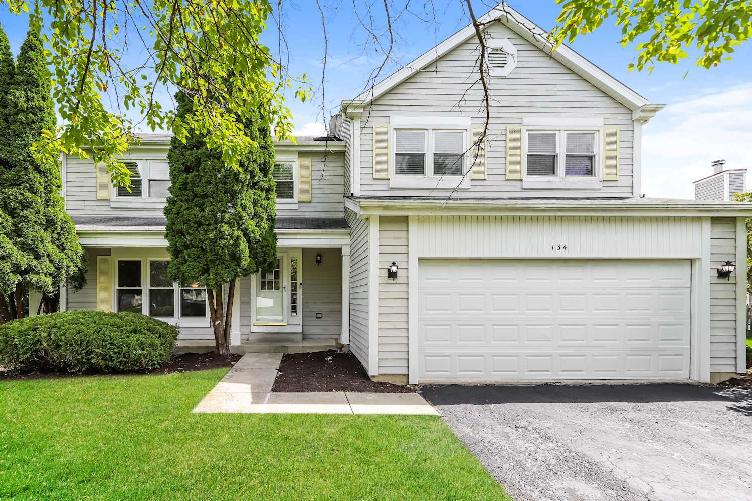 134 Brookwood Lane, Bolingbrook, IL 60440