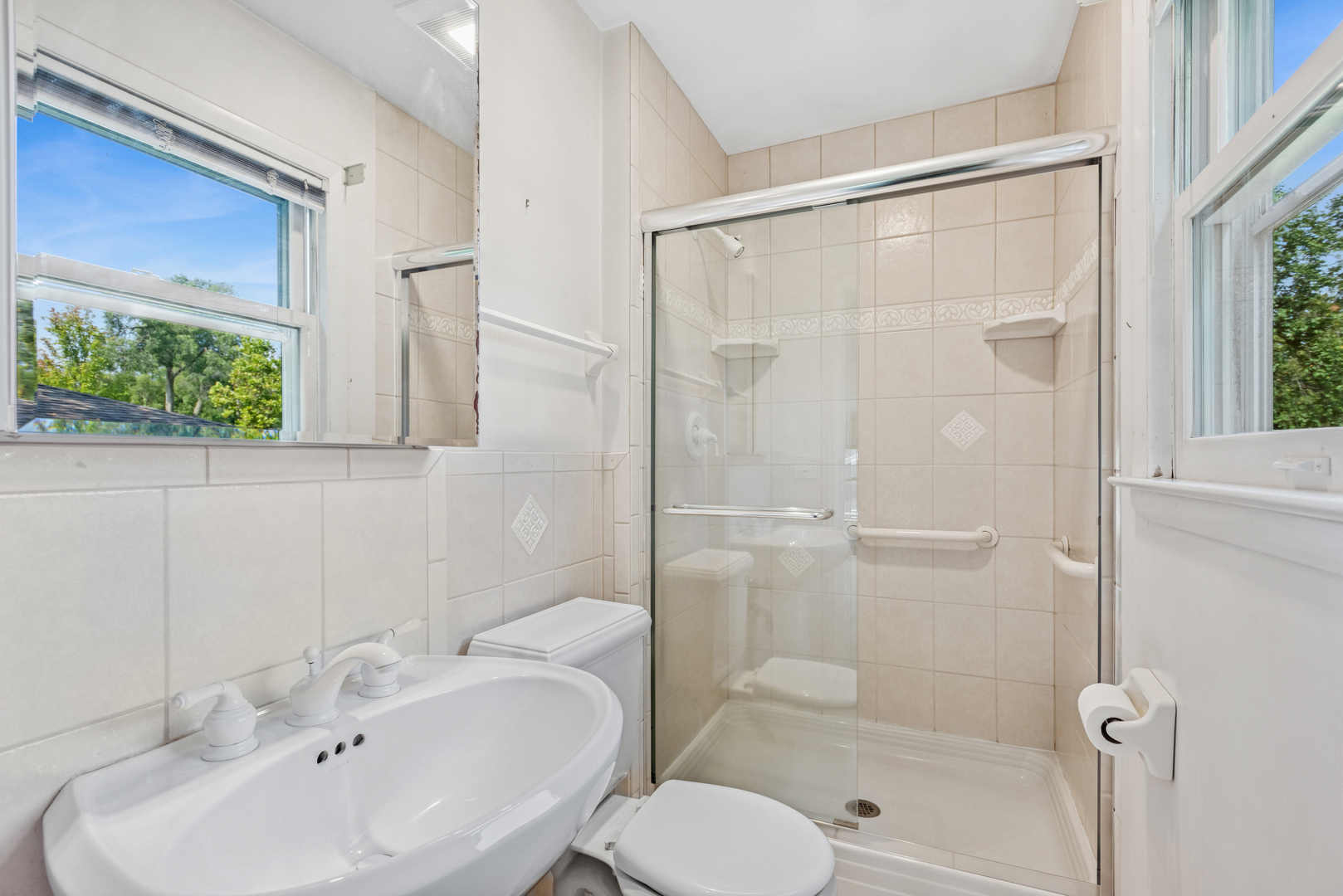 104 E Elm Street, Wheaton, IL 60189
