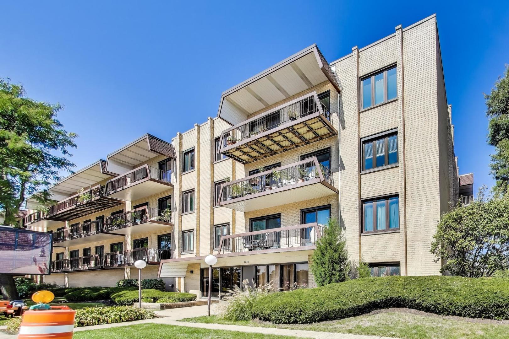 7710 Dempster Street #204, Morton Grove, IL 60053
