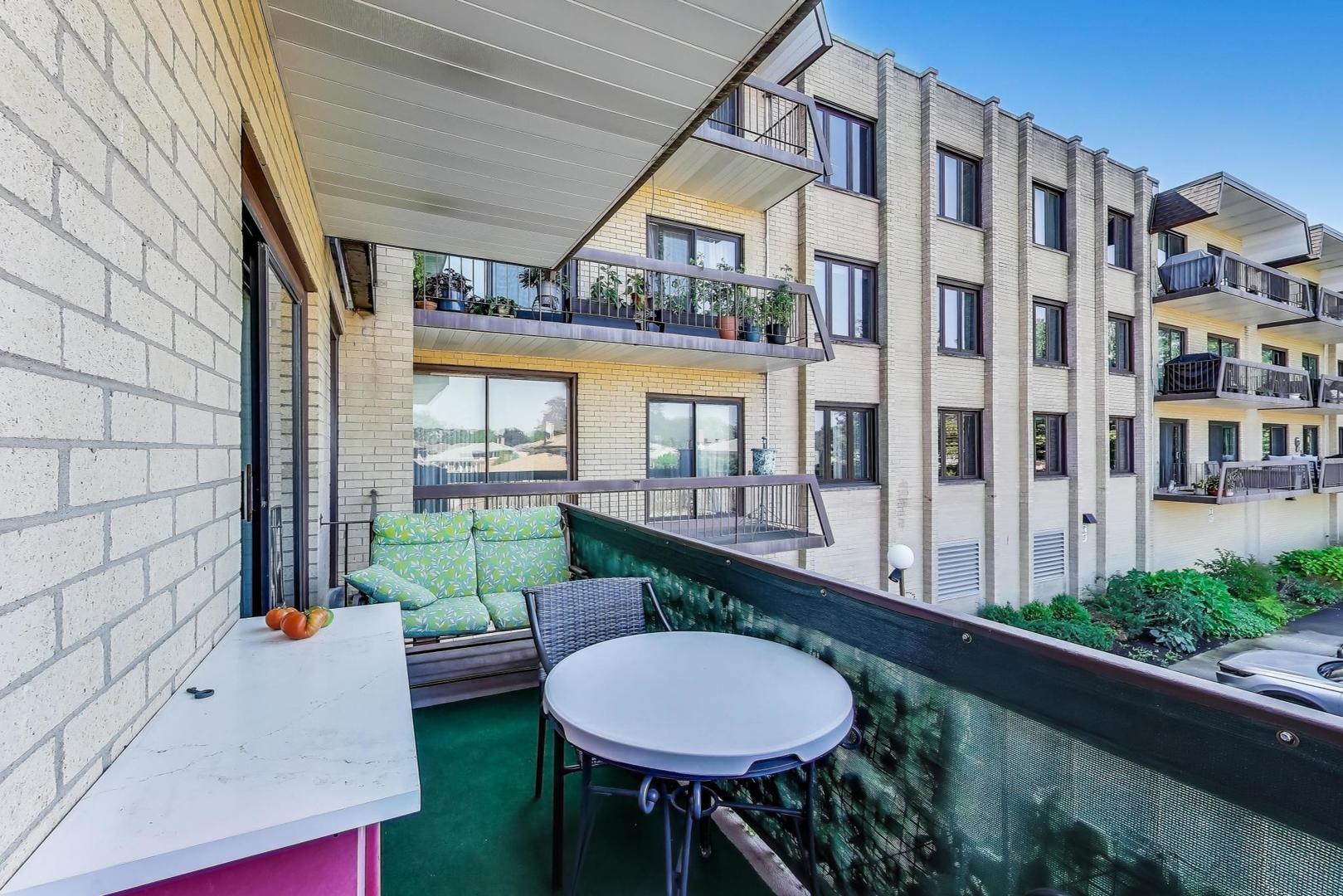 7710 Dempster Street #204, Morton Grove, IL 60053