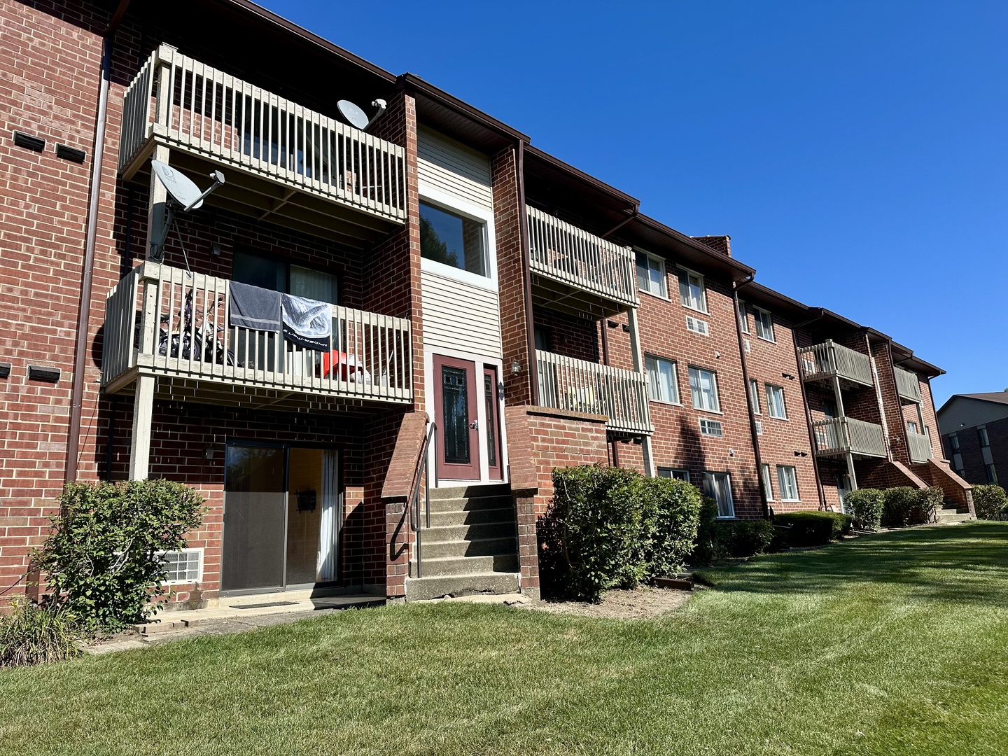 920 N Lakeside Drive #1D, Vernon Hills, IL 60061