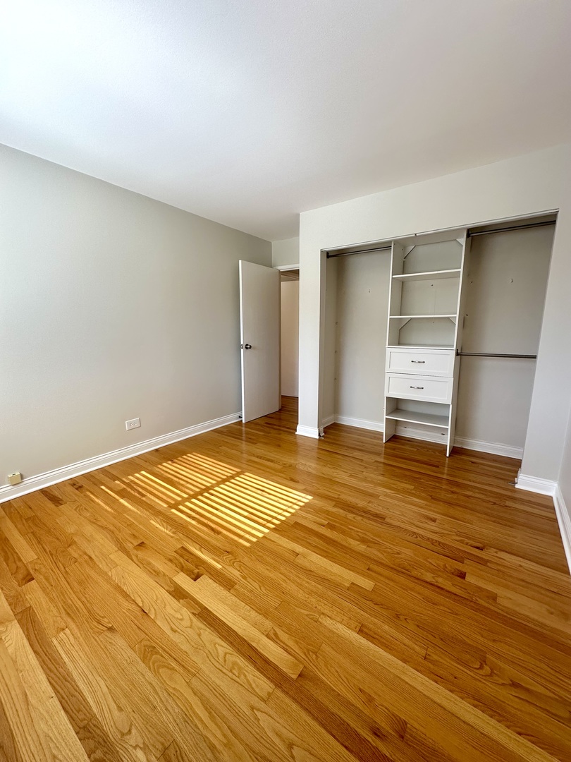 920 N Lakeside Drive #1D, Vernon Hills, IL 60061