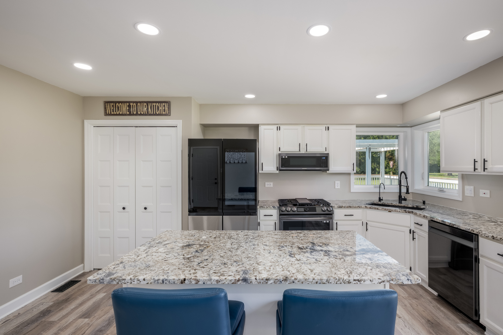 6805 Johnsburg Road, Spring Grove, IL 60081