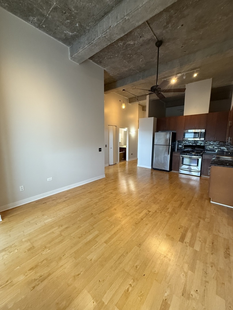 320 E 21st Street #708, Chicago, IL 60616