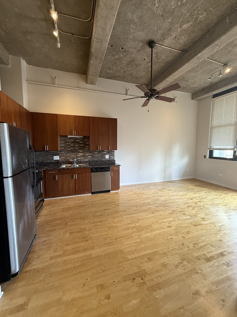 320 E 21st Street #708, Chicago, IL 60616