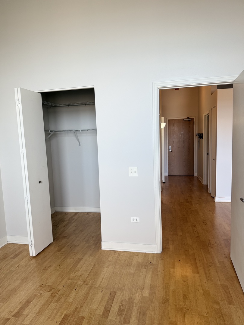320 E 21st Street #708, Chicago, IL 60616
