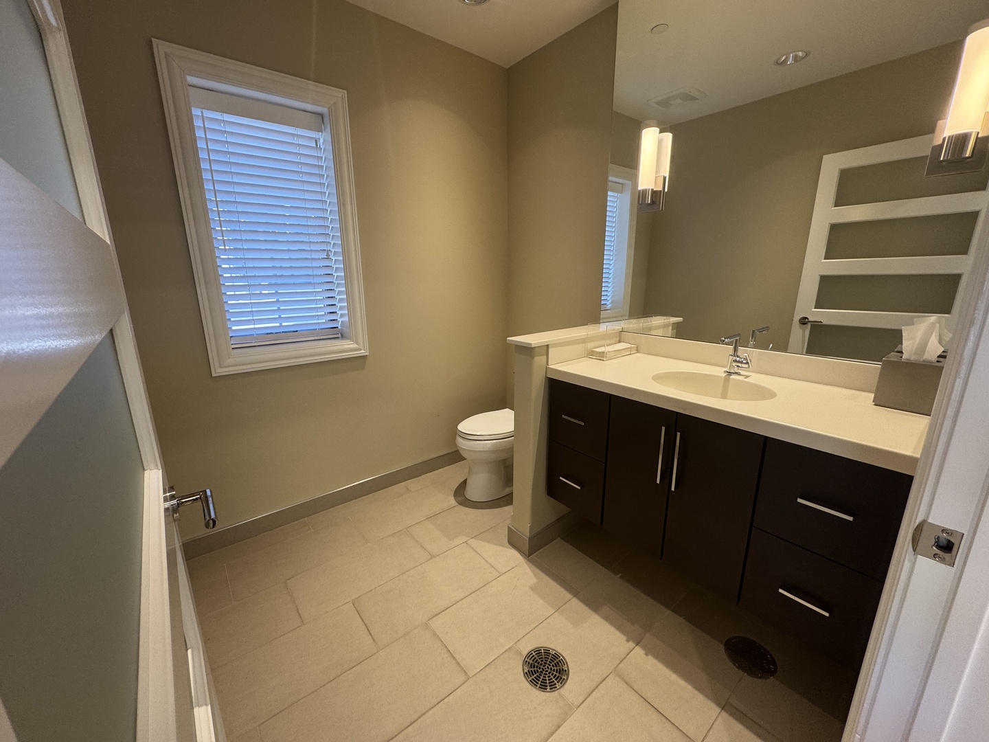 2256 Ferry Road #101, Naperville, IL 60563