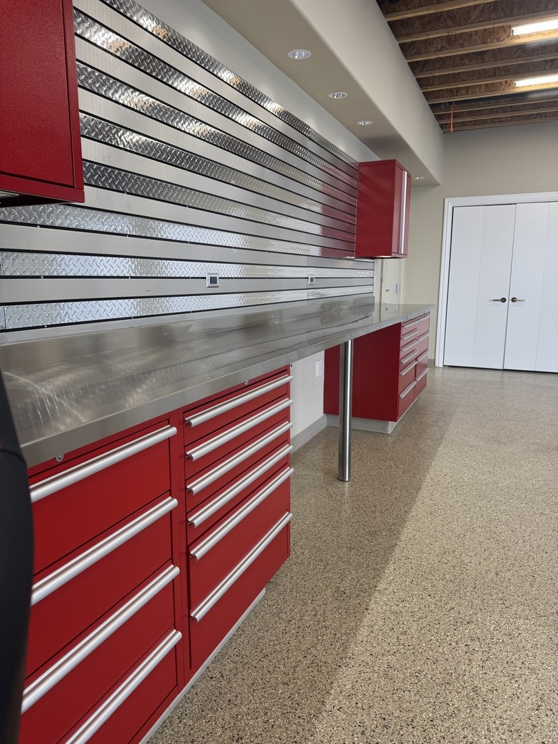 2256 Ferry Road #101, Naperville, IL 60563