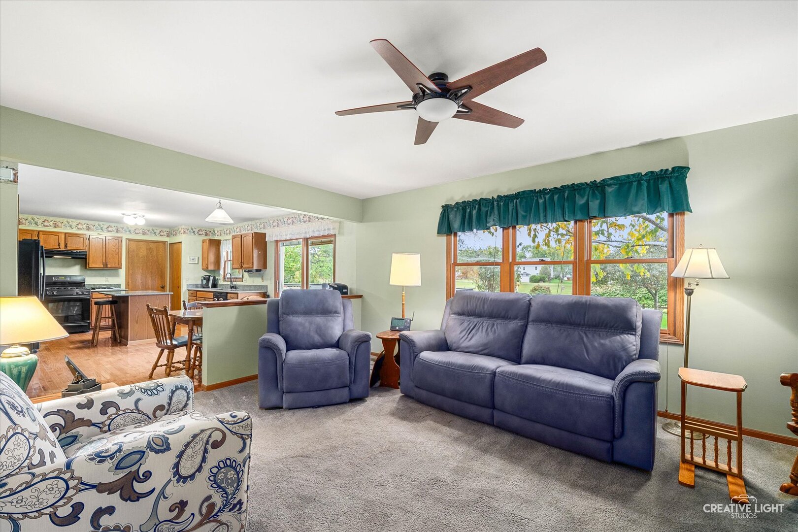 135 Chesterfield Drive, Oswego, IL 60543