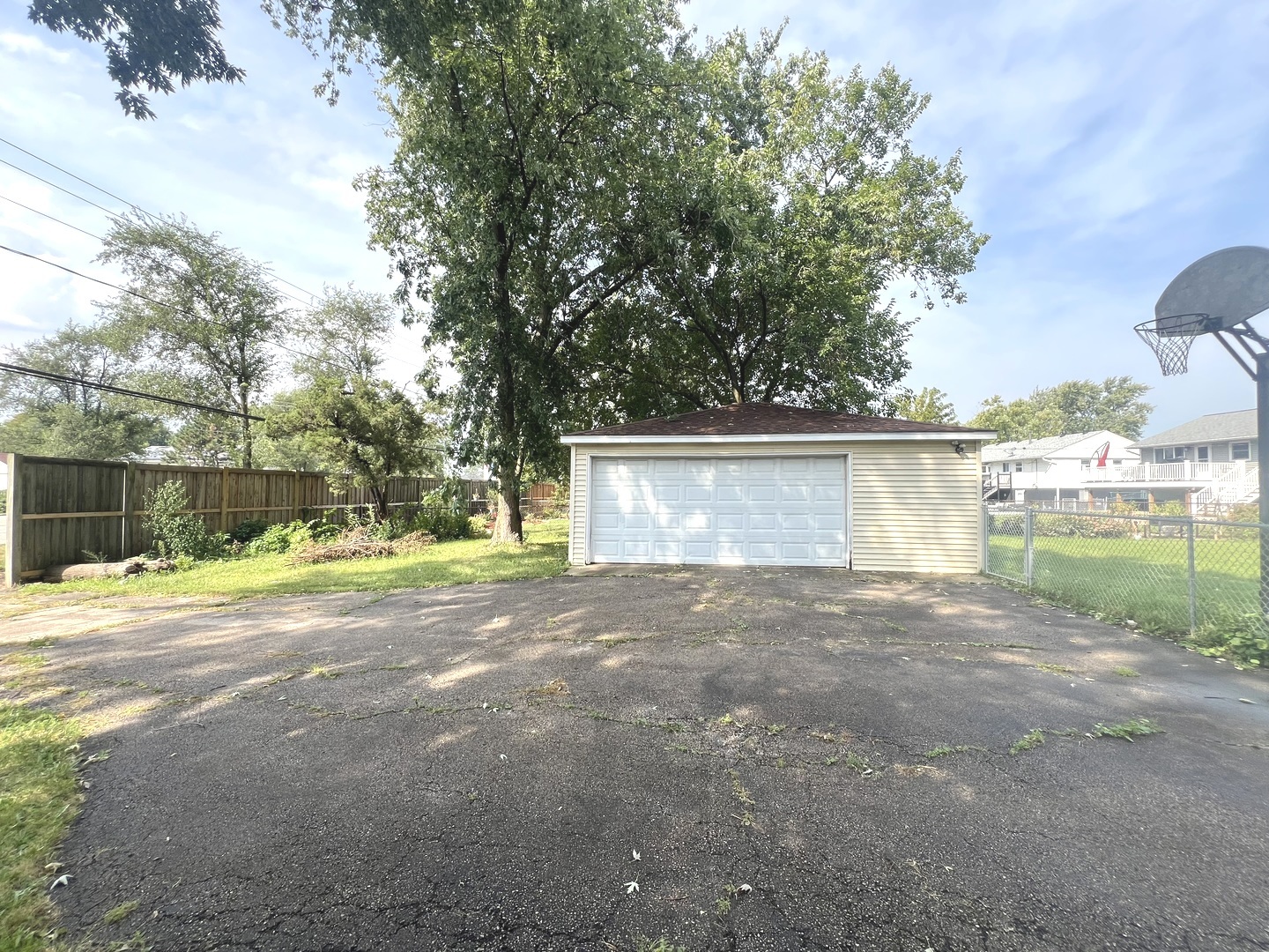 703 Wicker Avenue, Streamwood, IL 60107