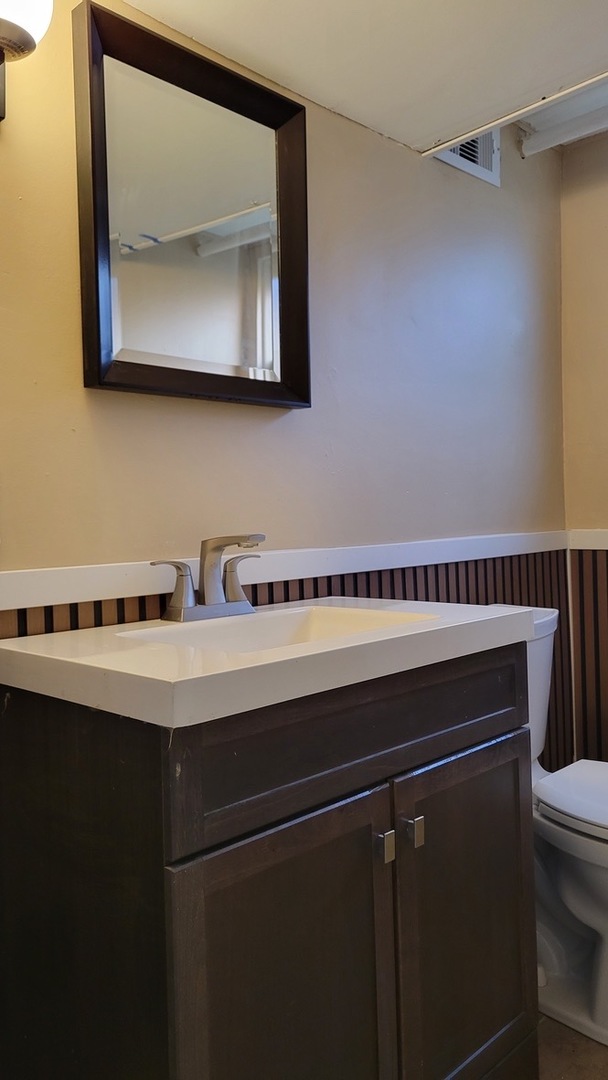 251 S Mayfair Place, Chicago Heights, IL 60411